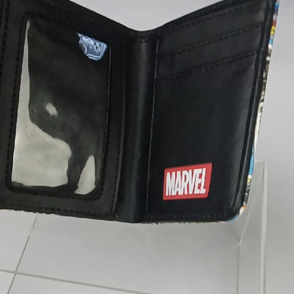 Marvel Trifold Wallet. - Picture 7 of 13